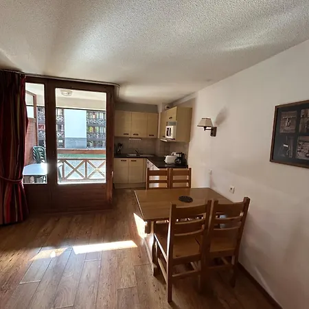 Apartamento Cosy 4 Pers, Avec Balcon, Idéal 3 Vallées Et Cure Thermale *